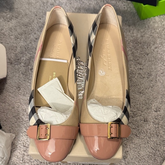 Burberry Women's Pink and Black Check Flats - Picture 1 of 6